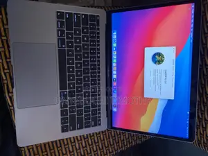 Laptop Apple MacBook Pro 2017 8GB Intel Core i5 SSD 256GB
