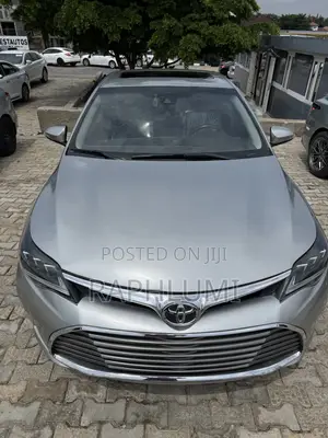 Toyota Avalon Limited FWD Sedan (3.6L 6cyl 6A) 2016 Silver