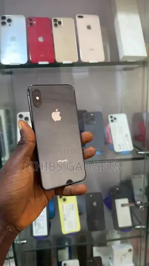 Apple iPhone X 64 GB Black