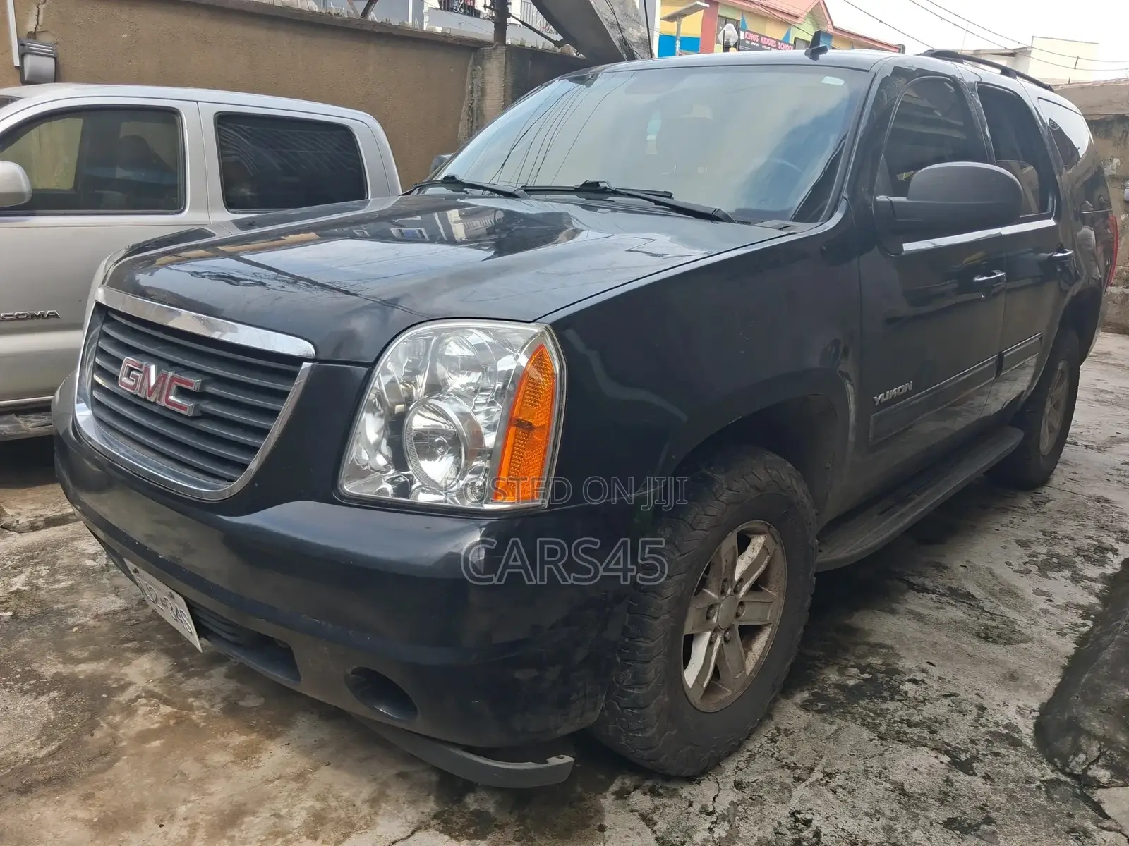 GMC Yukon 2012 Black