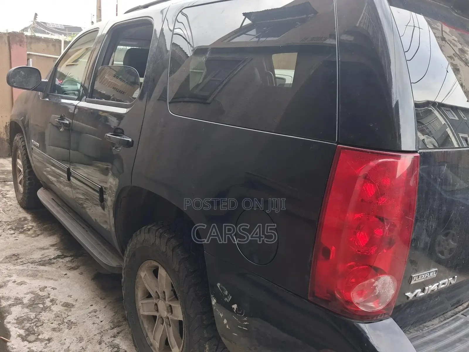 GMC Yukon 2012 Black