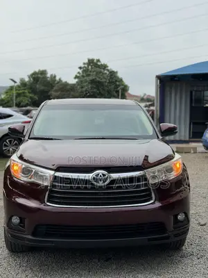 Toyota Highlander LE 4dr SUV (3.5L 6cyl 6A) 2015 Burgundy