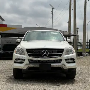 Mercedes-Benz M Class ML350 4dr SUV (3.5L 6cyl 7A) 2014 White