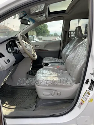 Toyota Sienna 2012 White
