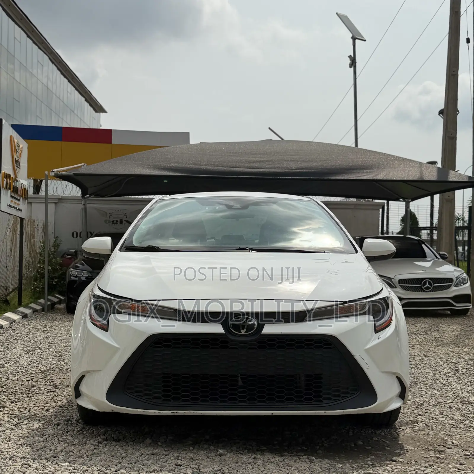 Toyota Corolla LE 2020 White