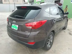 Hyundai Tucson 2015 Brown