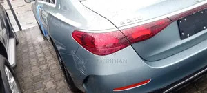 New Mercedes-Benz E200 2025 Green