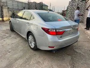 Lexus ES 350 FWD 2013 Silver