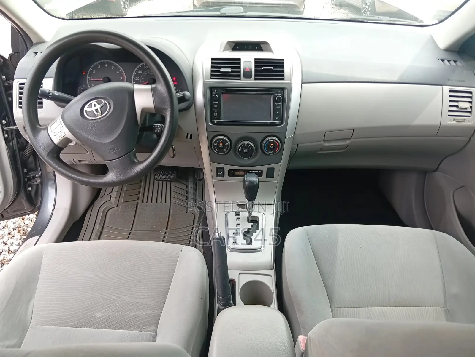 Toyota Corolla 2011 Gray