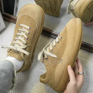 High Quality Shoes for Men and Female