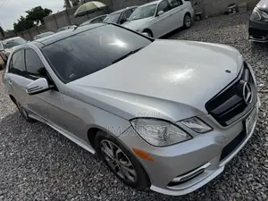 Mercedes-Benz E350 Base 4Matic Sedan AWD (3.5L 6cyl 7A) 2010 Silver