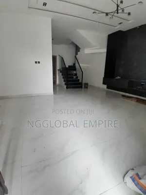 4bdrm Duplex in Royal Pine Estate, Chevron for rent