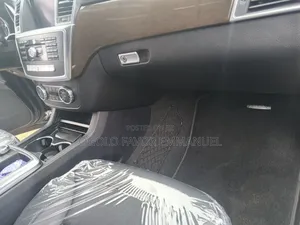 Mercedes-Benz M Class 2015 Black