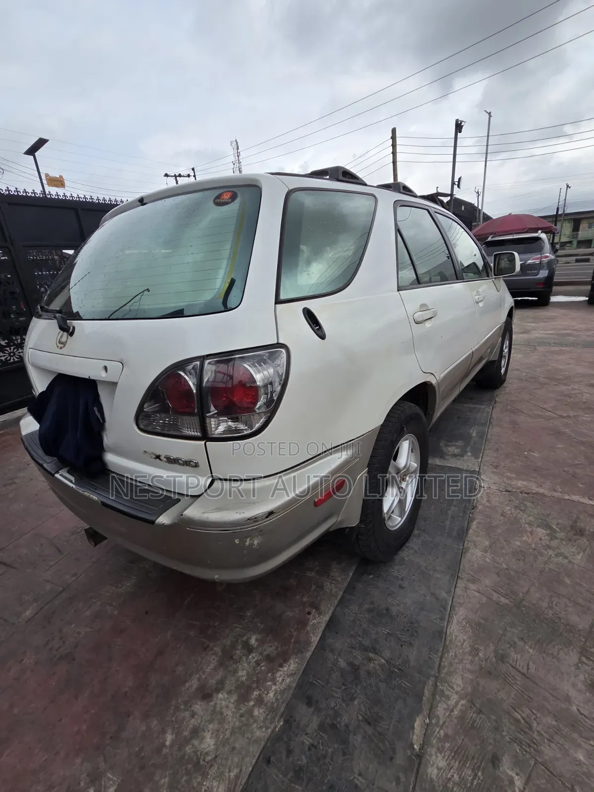 Lexus RX 2001 White