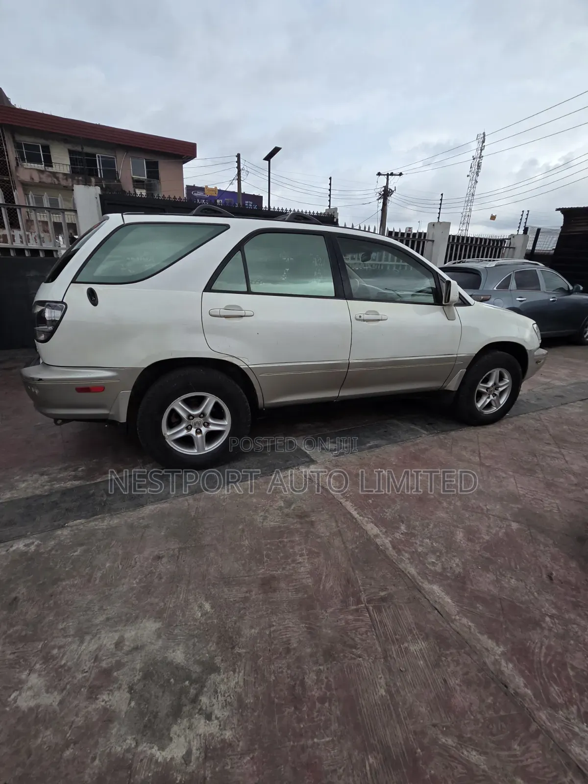 Lexus RX 2001 White
