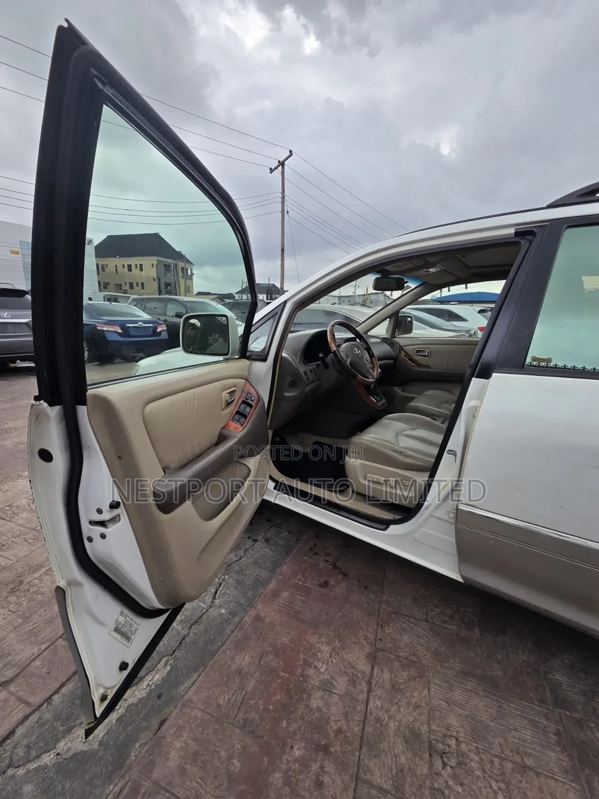 Lexus RX 2001 White