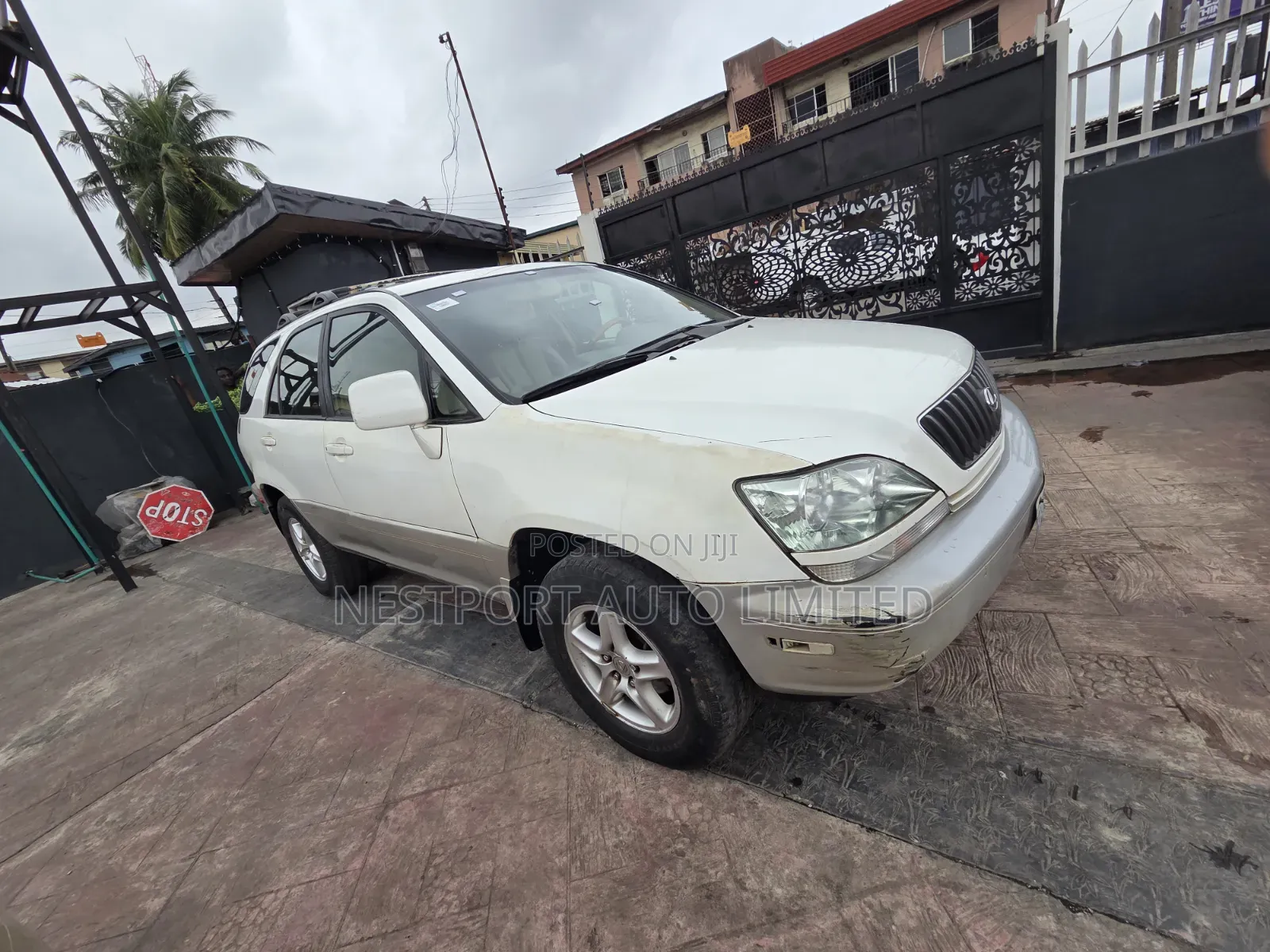 Lexus RX 2001 White