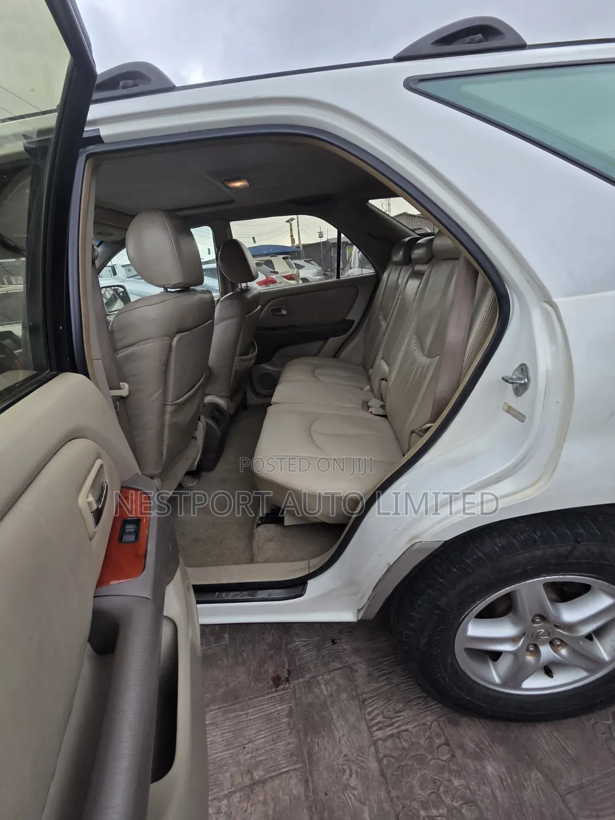 Lexus RX 2001 White