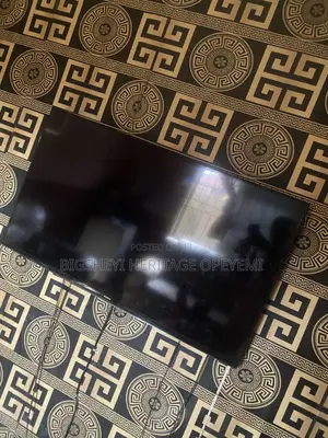 Samsung 55 Inches Smart Tv