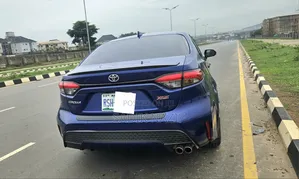 Toyota Corolla XSE 2020 Blue