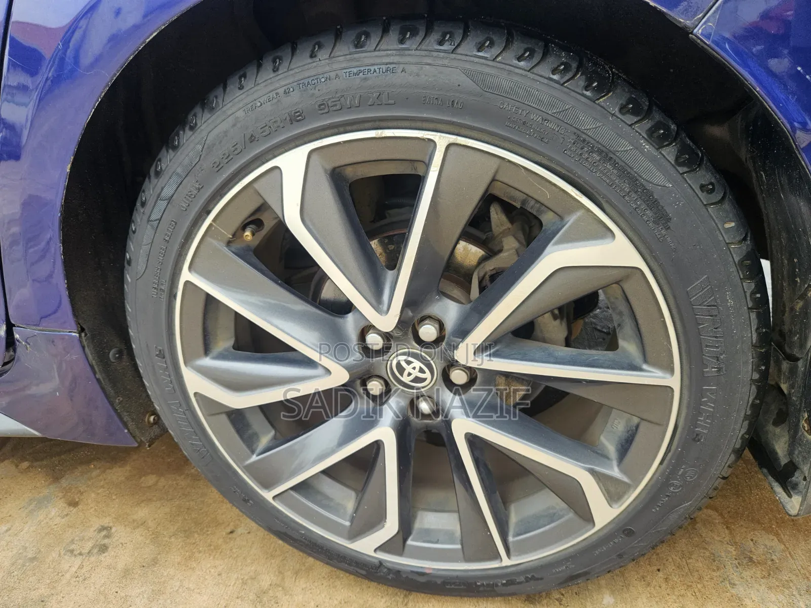 Toyota Corolla XSE 2020 Blue