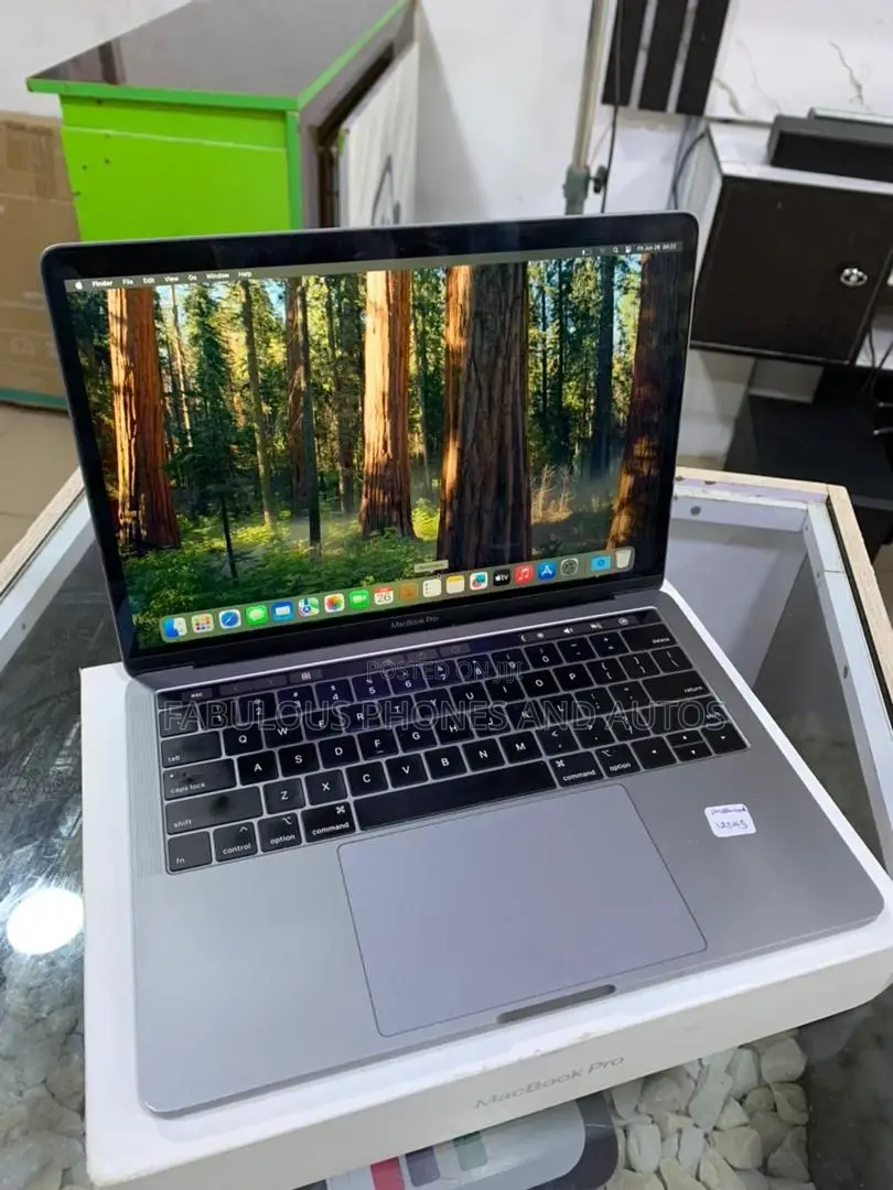 Laptop Apple MacBook Pro 2019 16GB Intel Core i7 SSD 256GB