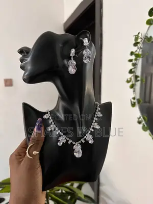 Dainty Necklace Set
