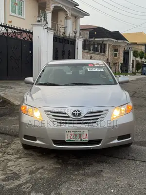 Toyota Camry 2009 Silver