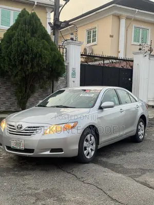 Toyota Camry 2009 Silver