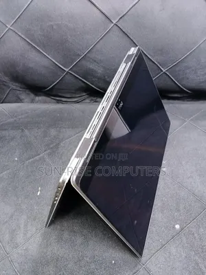 Laptop Dell XPS 15 9575 2-in-1 16GB Intel Core i7 SSD 512GB