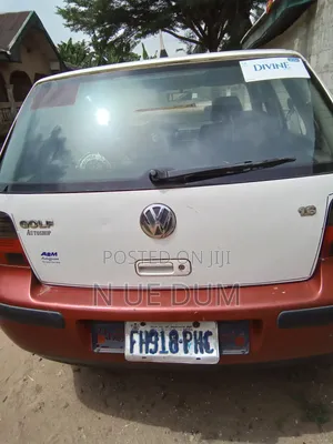 Volkswagen Golf 2004 White