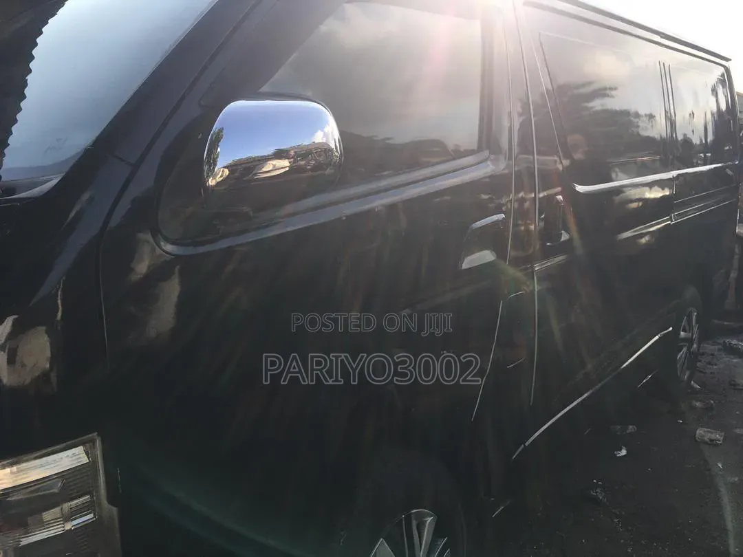 Toyota HiAce 2015 Grey