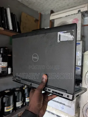 Laptop Dell Precision 7530 16GB Intel Core i9 HDD+SSD 512GB