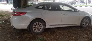 Hyundai Azera 2014 White