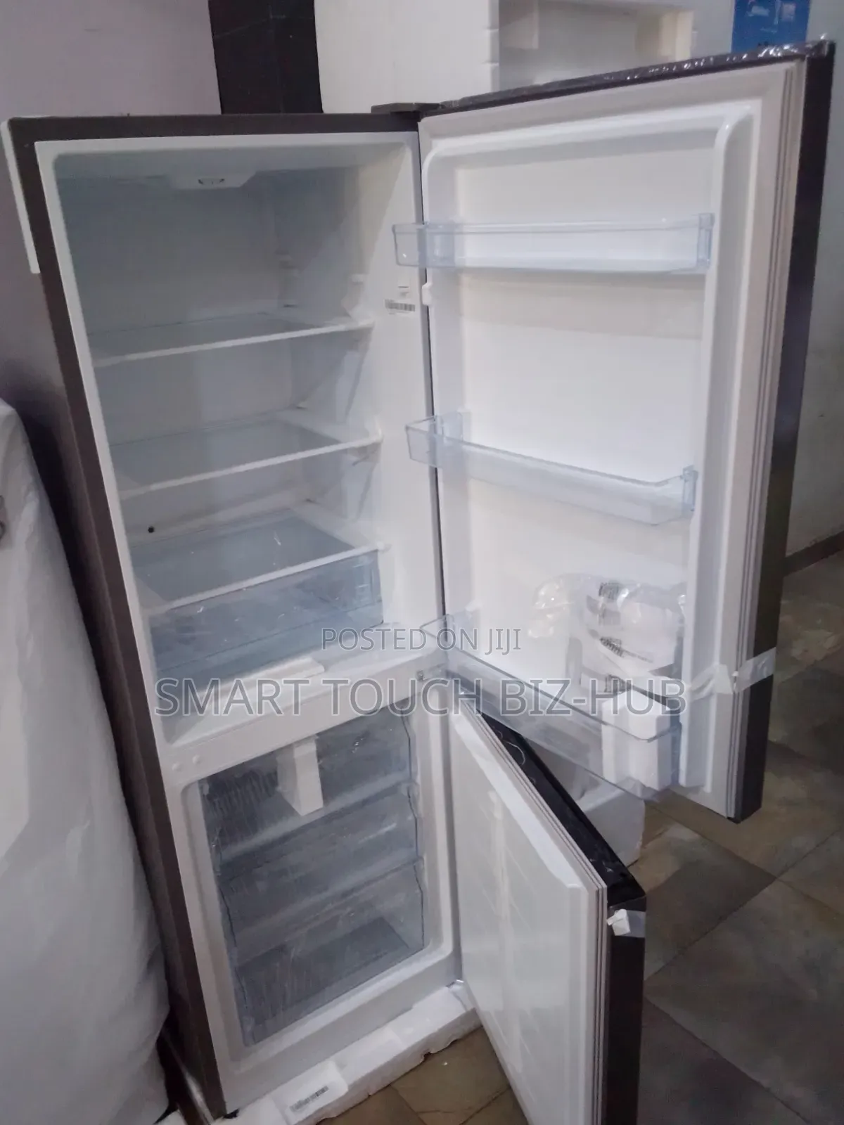 Hisense Refrigerator 225l
