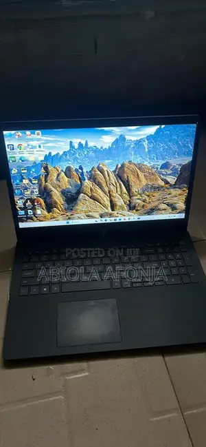 Laptop Dell Latitude 3189 8GB Intel Core i5 SSD 256GB