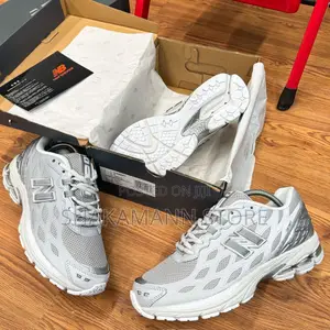 Original New Balance 1906w Fantomfit “Silver Metallic”