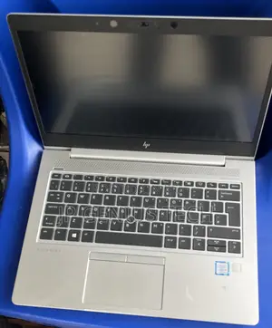Laptop HP EliteBook 830 8GB Intel Core i7 SSD 256GB