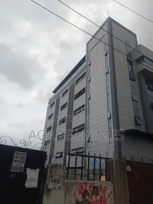 An Ideal Corporate Office on 6 Floors With Penthouse Measuring 1,990m2