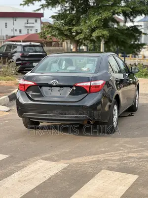 Toyota Corolla 2015 Black
