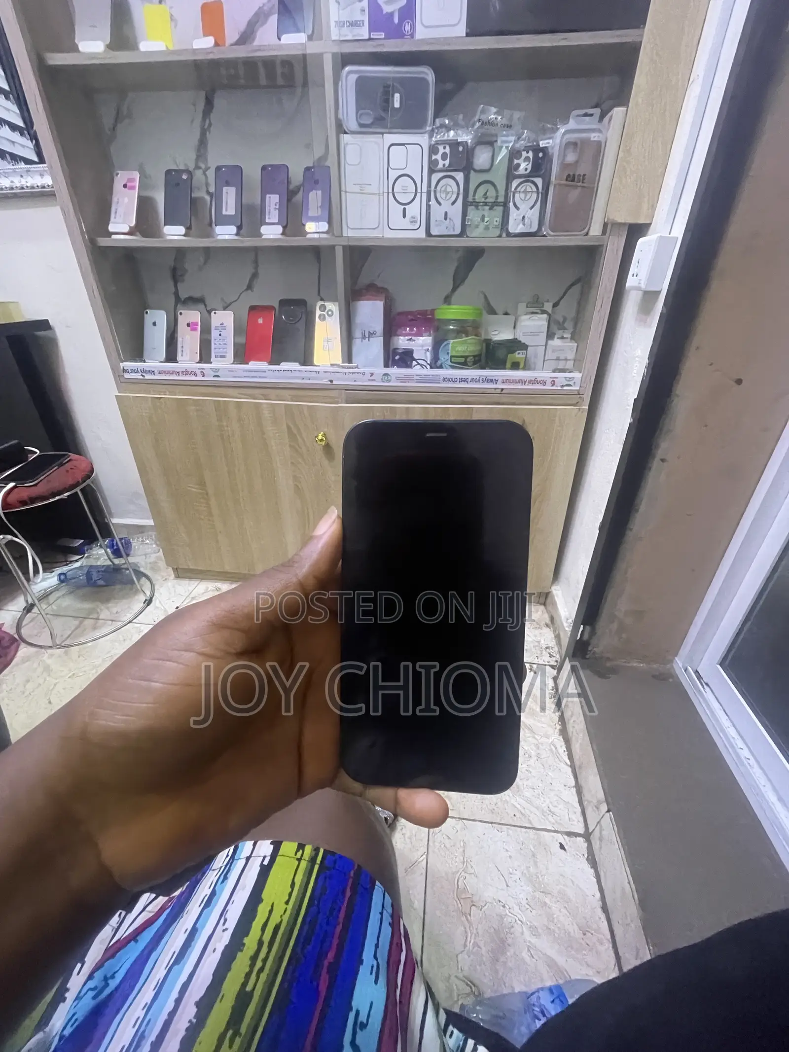 New Apple iPhone 12 64 GB Black
