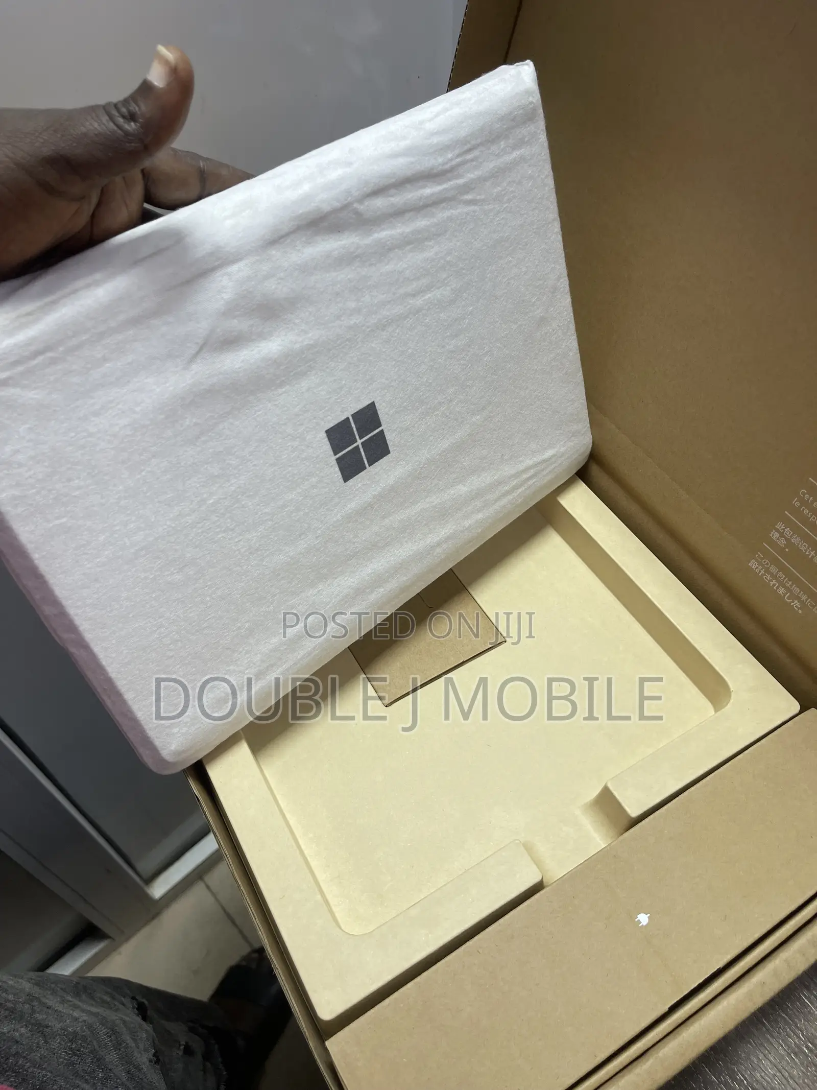 New Laptop Microsoft Surface Laptop Studio 2 16GB Intel Core i7 SSD 1T