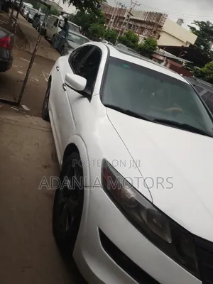 Honda Crosstour 2012 White