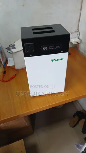1kwhs 500w Lumin Solar Generator
