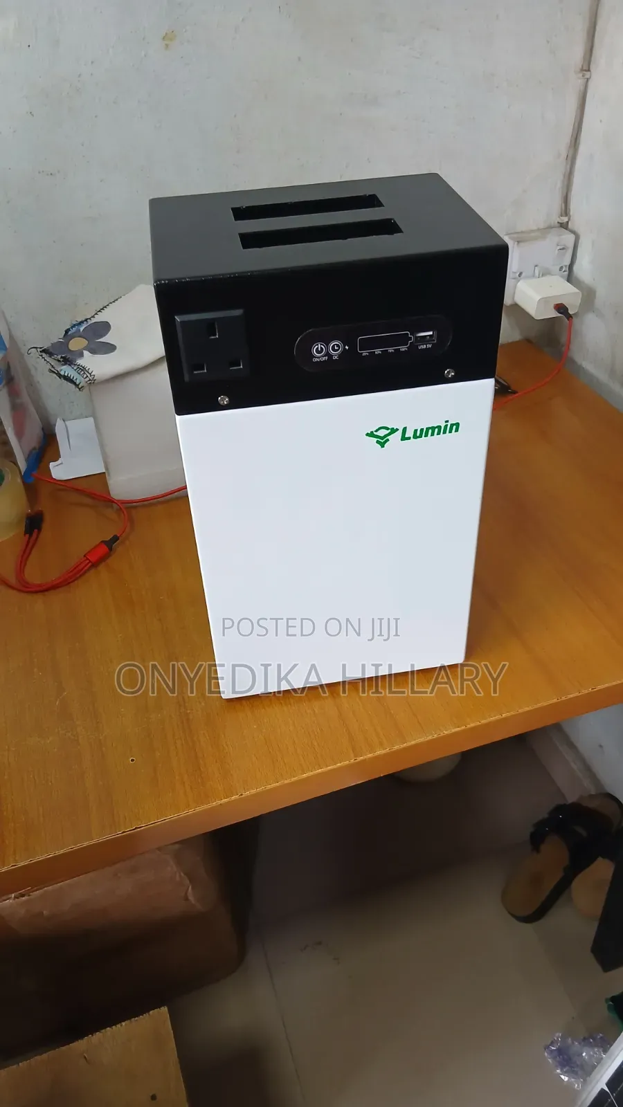 1kwhs 500w Lumin Solar Generator