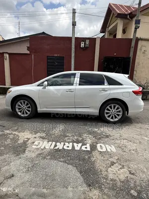 Toyota Venza 2011 White