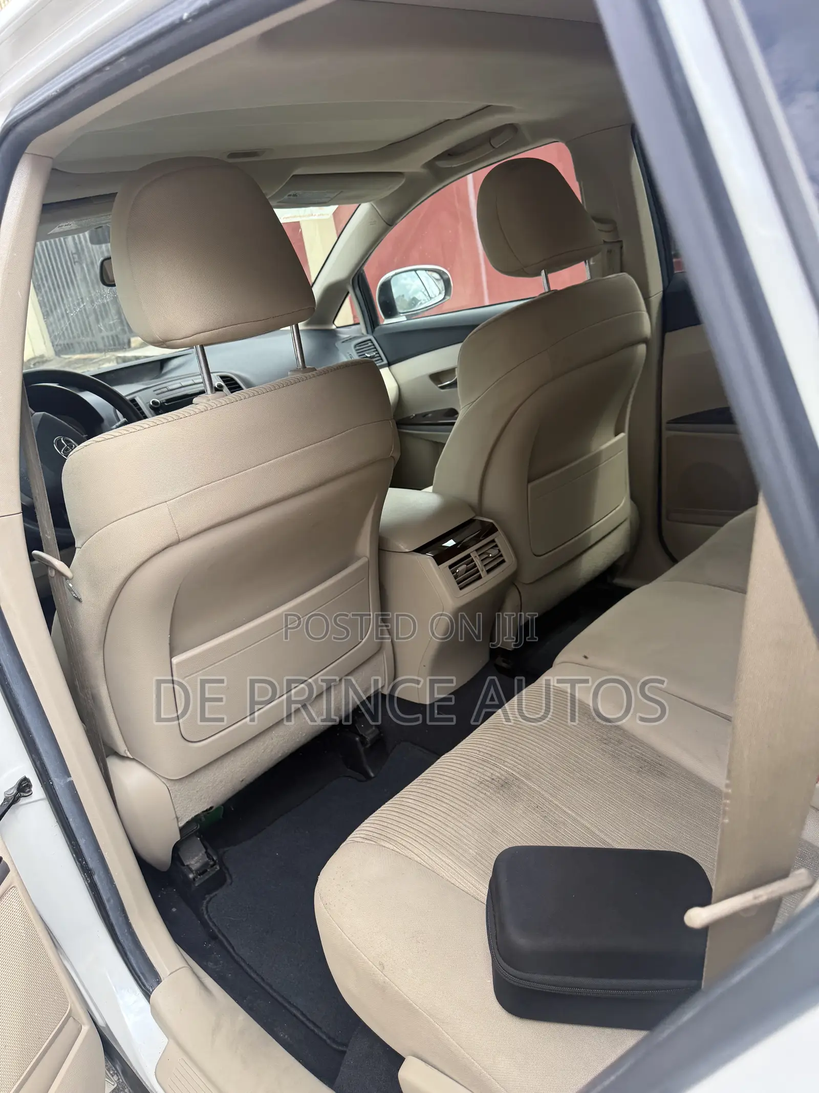 Toyota Venza 2011 White