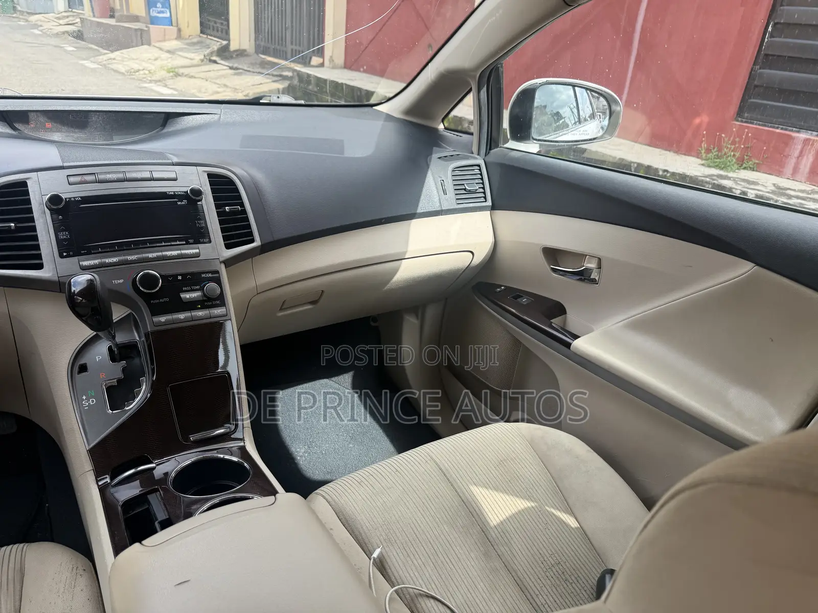 Toyota Venza 2011 White