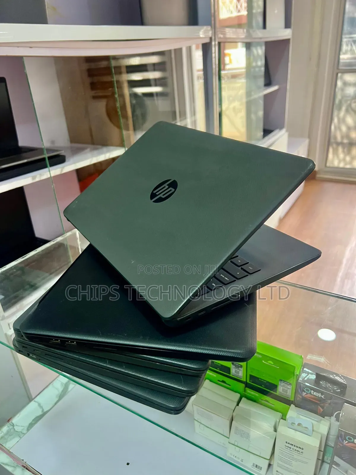 Laptop HP 14S 4GB AMD A4 SSD 128GB