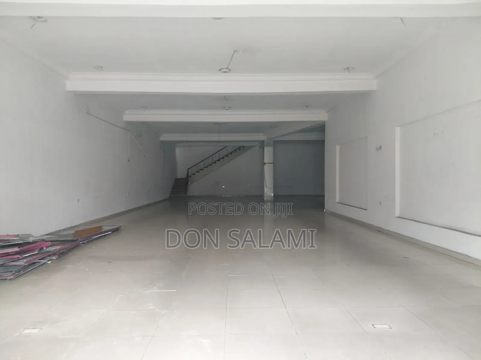 Showroom at Gra Phase 3